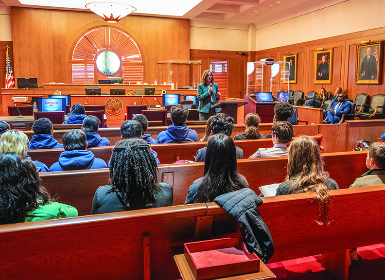HaubLawatPace's tweet photo. .@HaubLawatPace is committed to #diversityinlaw and advancing the legal profession by hosting numerous #pipelineprograms in #partnership with local organizations, government, court systems and legal firms who share our mission. READ MORE: https://t.co/XHZSsgeELr https://t.co/UaE8dyr7Fy
