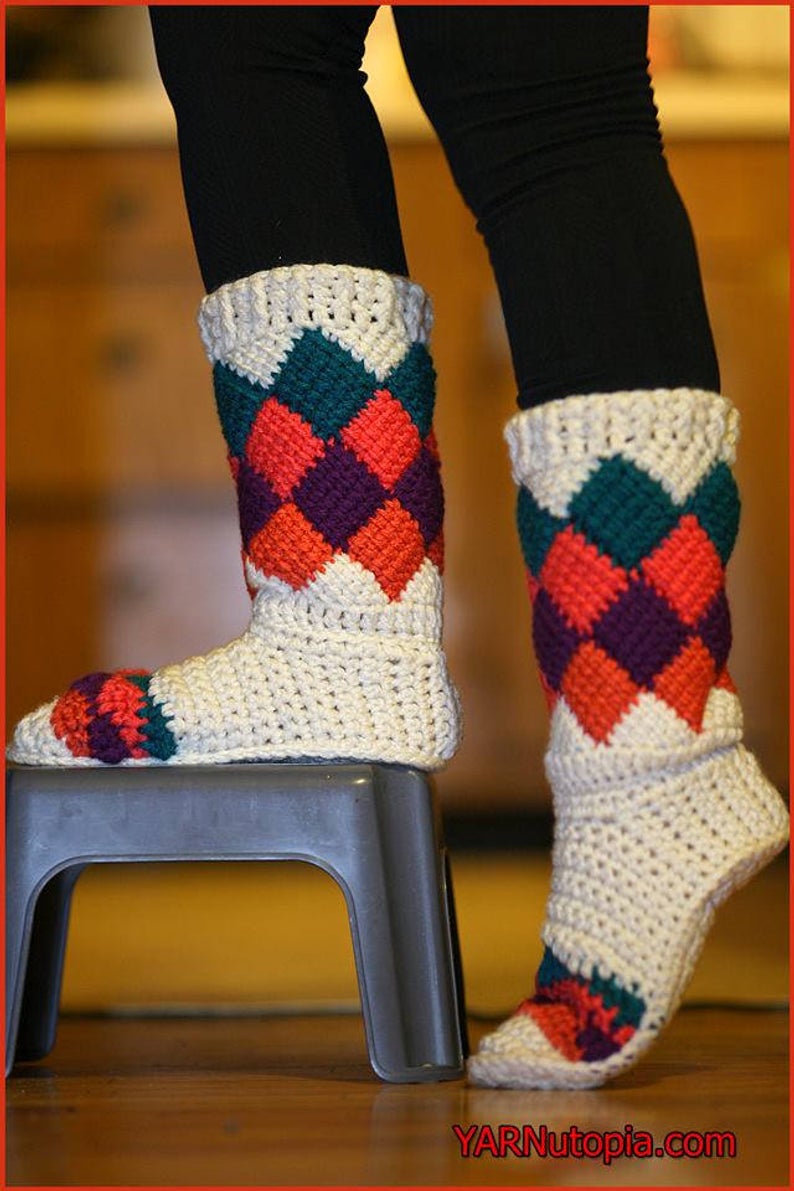 knithacker's tweet photo. Designer Spotlight: Beautiful Entrelac Patterns For Knitters and Crocheters! π https://t.co/DHzFEKbg7x #knitting #entrelac #crochet #handmade https://t.co/gPpKgdJdlr