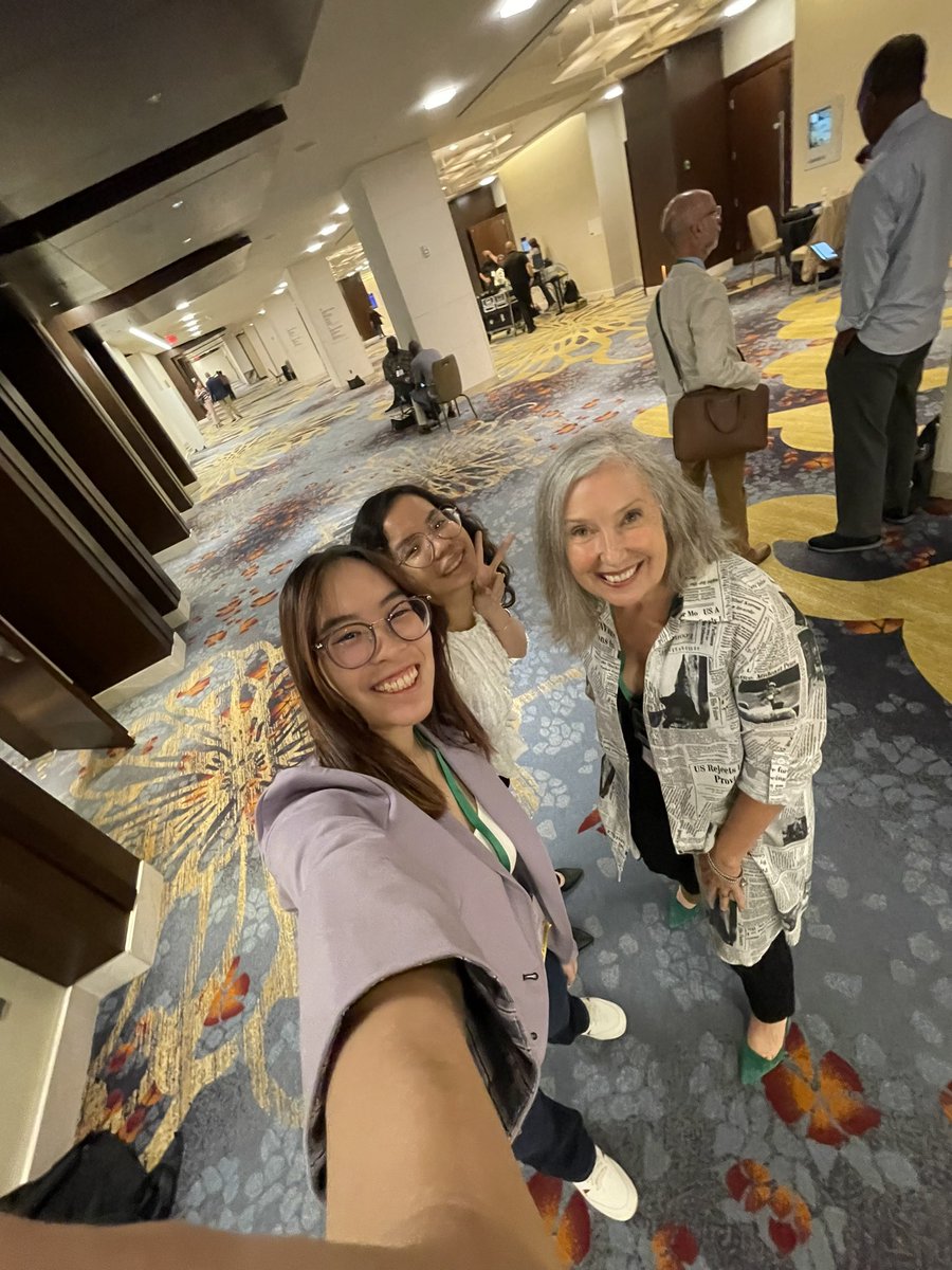 De⚡️HillPhD tweet media