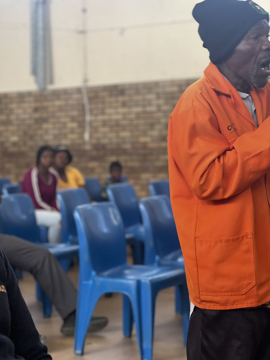 TakuwaniRiime's tweet photo. #MensDialogue held in commemoration of #WomensDay at Masizakhe Community Centre in Graaff-Reinet to champion the resolutions of the Dr Beyers Naude #MensParliament of establishing men’s structures that promote community health, safety and socioeconomic development. https://t.co/XcNSrzIyvP