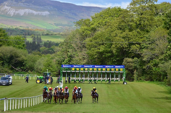 Power has been restored at <a href="/SligoRaces/">Sligo Races</a> and racing will commence at 5.30pm. Races will be run as close to the scheduled off time as possible thereafter

Thanks to all stakeholders for their cooperation and to <a href="/ESBNetworks/">ESB Networks</a> for their swift response
