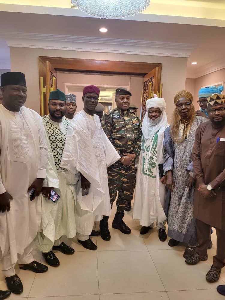 LeadershipNGA's tweet photo. PHOTO STORY: Ex-Kano Emir Sanusi II Meets Niger Coup Leader In Niamey 

The 14th Emir of Kano, Khalifa Muhammadu Sanusi II, visits and engages in a private meeting with the leader of Niger Republic's Military Junta, General Tchani, to deliberate on the situation in the country.

It is not clear in what capacity did Sanusi II embarked on the trip to Niger, which is currently having a running battle with ECOWAS and has severed diplomatic relations with Nigeria.

Photo Credit: Twitter | Eons Intelligence