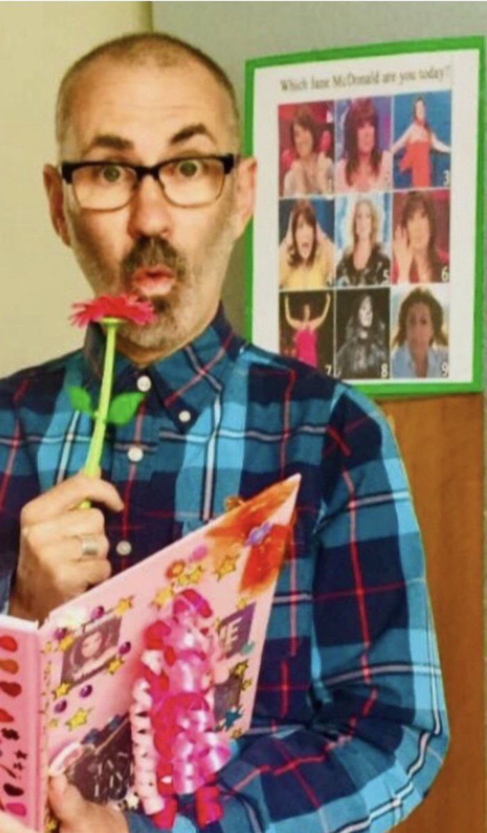 LynnLeslie18's tweet image. My brother Grant would’ve been 54 today, trust him to share his birthday with Whitney Houston, he just cannot ever be outdone by another Queen🙄🌈😊 Buy the shoes, eat the food, drink the wine, laugh at stupid stuff, smile at people, enjoy life❤️ #feckcancer #dkms #anthonynolan X