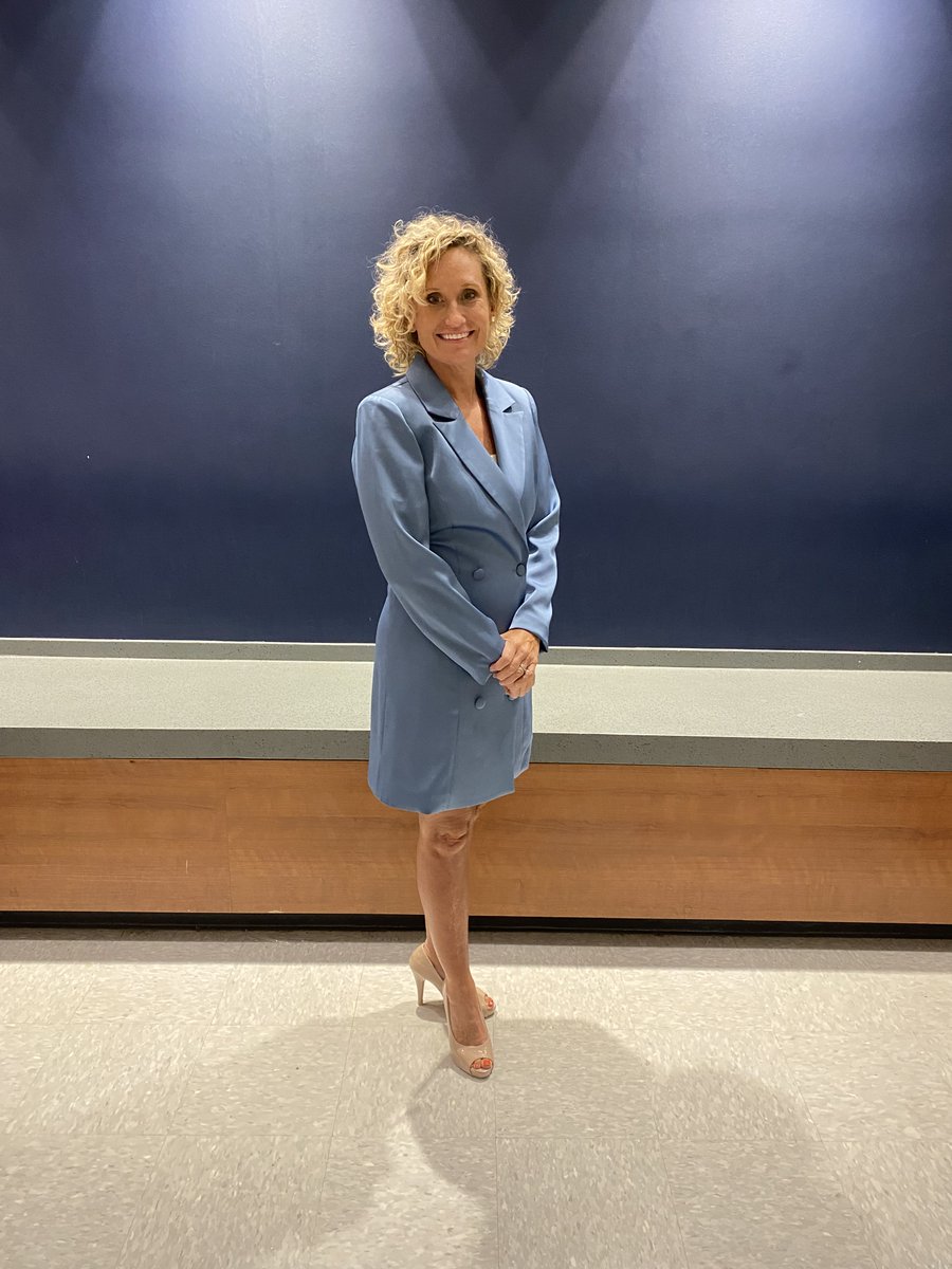 Each year, the Graduate School of Banking at LSU provides a scholarship to the Mississippi Bankers Association for one first-year GSB student. The MBA chooses to offer that scholarship to a graduate of the MS School of Banking.  This year's recipient was Eva Pickle from B of A.