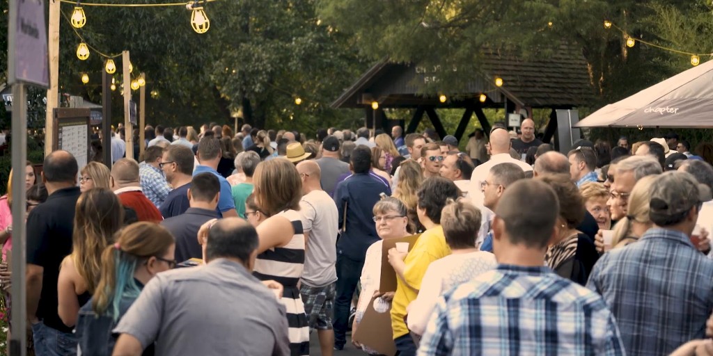 VisitWichita's tweet photo. 🍂 Start making your Fall Festival plans in Wichita now!
Learn more: https://t.co/lC3tnFbVA1
#VisitWichita #HeartoftheCountry #Festivals https://t.co/ZGMKF9J1Xh