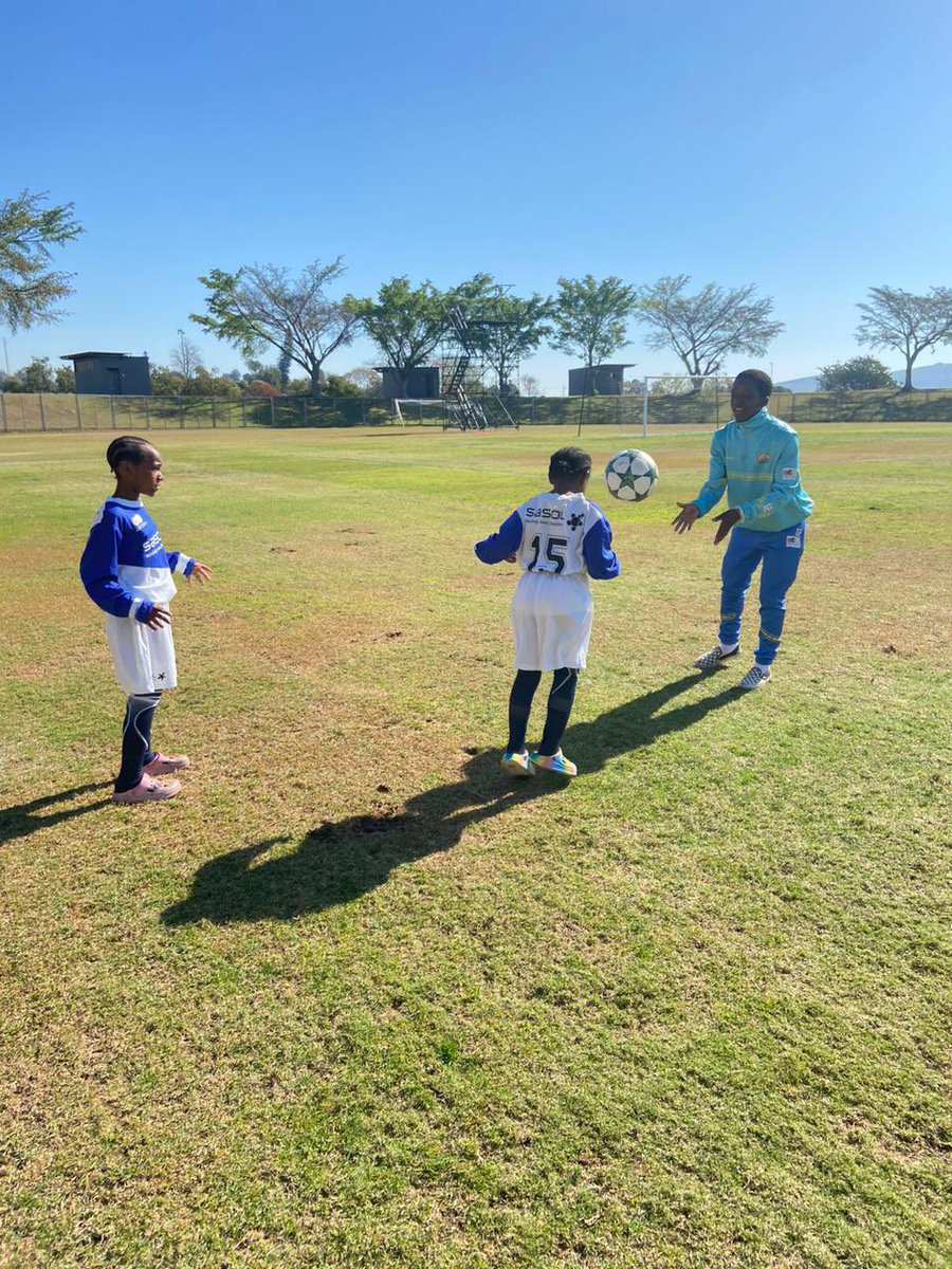 malingasiya's tweet photo. 🌻⚽️🌻⚽️🌻⚽️🌻⚽️🌻⚽️💃🏻🕺🏻💃🏻🕺🏻💃🏻🕺🏻💃🏻🕺🏻🙌🏼🙌🏼🙌🏼🙌🏼🙌🏼 https://t.co/GLKrobIPUU