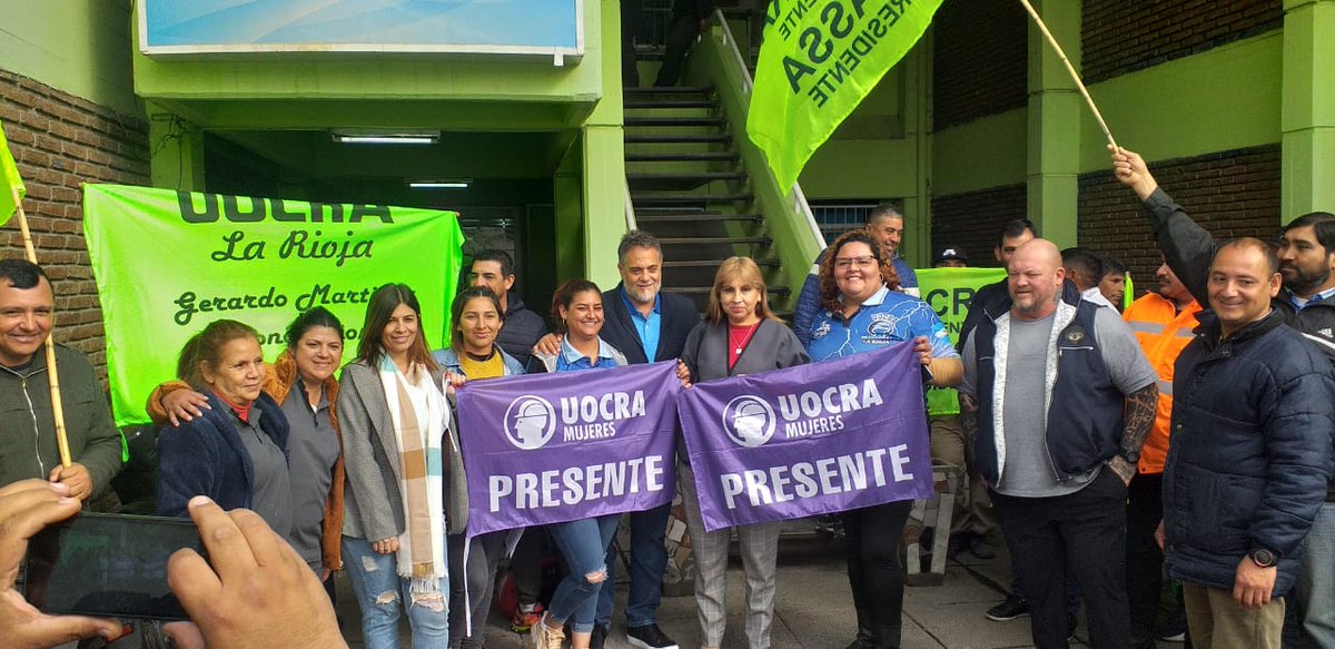 lr_trabajo's tweet photo. 🔴Recibidos por @torouocra, Delegado Normalizador de la @uocra y el cuerpo de delegados, dialogamos sobre la situación del sector y recorrimos las instalaciones de la Obra Social #OsPeCon que brinda mayor confort a sus afiliados y que a su vez amplió la cantidad de prestaciones⬇️ https://t.co/PTvsRPsJp7