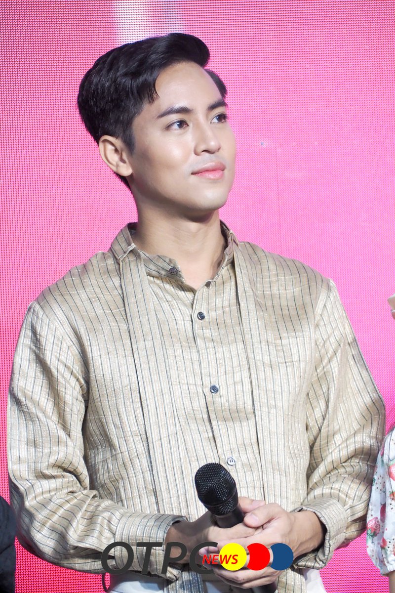 otpcnews's tweet photo. "เบสท์ ณัฐสิทธิ์" - "พิช วิชญ์วิสิฐ" ร่วมงานแถลงข่าวเปิดรอบปฐมทัศน์ MONDO "รัก|โพสต์|ลบ|ลืม" พร้อมขยี้ทุกความสัมพันธ์ 10 ส.ค.นี้
#BESTNUTTHASIT #PCHY
#มอนโดรักโพสต์ลบลืมxATLAS
#MONDO #มอนโดรักโพสต์ลบลืม https://t.co/l82BSB9fQU