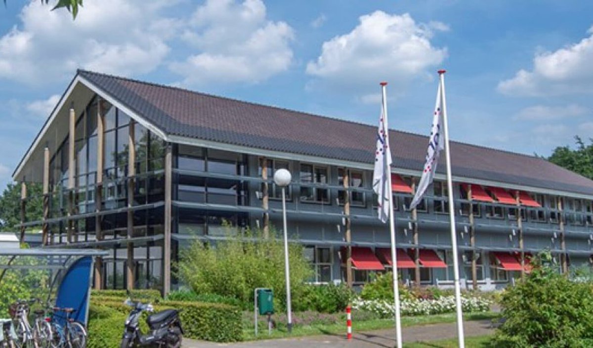 Vanochtend op werkbezoek bij <a href="/Horizonjeugd/">Horizon Jeugdzorg</a> voor kennismaking en rondje over het terrein. Pittige opgave om jongeren die hier terecht komen de juiste hulp te bieden! Binnenkort praten we verder over de samenwerking met <a href="/voorhetkind/">Jeugdbescherming Rotterdam Rijnmond</a>.