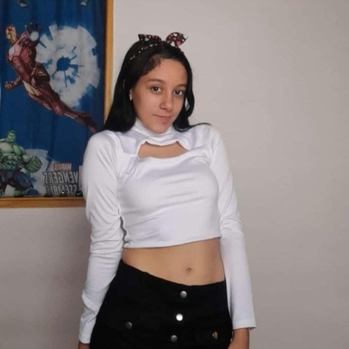 YuranyAlzate1's tweet photo. RT
Yancey Cristina Metrio Moncada, de 12 años, se encuentra desaparecida. Salió de la casa ayer a la 1:40 p.m, ubicada en el barrio San Javier. Desde entonces no se sabe nada de ella.

Llevaba puesto un short de jeans azul claro, camiseta tipo camisilla gris oscura, tennis negros https://t.co/ZTQSzCndfq