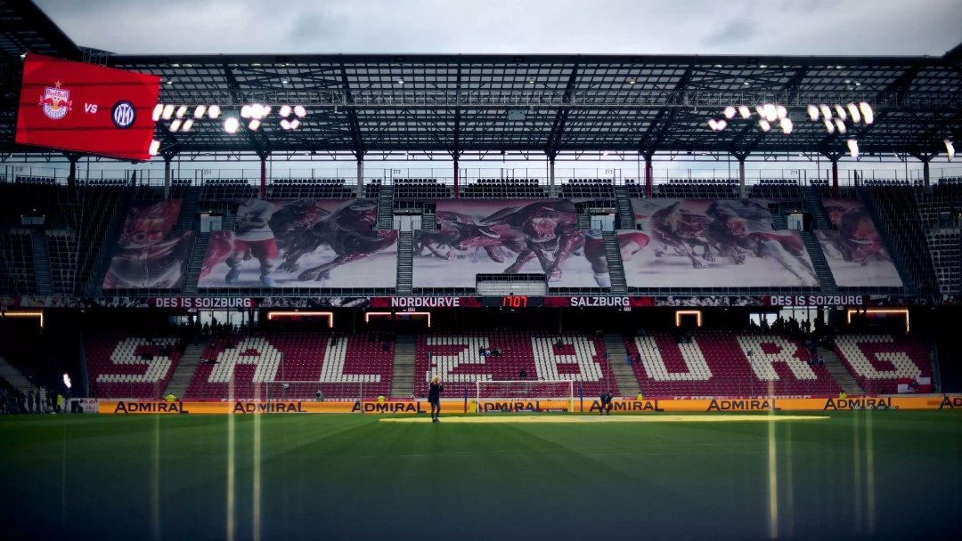 IntARG_Milan's tweet photo. Equipo confirmado para el amistoso: Sommer; Darmian, de Vrij, Bastoni; Dumfries, Barella, Calhanoglu, Mkhitaryan, Dimarco; Thuram, Correa.

En una hora arranca https://t.co/USThGZz7Bv