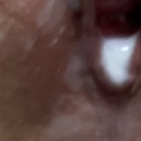 padopad0's tweet photo. 영상 올리면 계정 정지 되나요…?!? 🥹
그리구 저는 아저씨 조아합니다… #섹트 https://t.co/TlgNUoMqvq