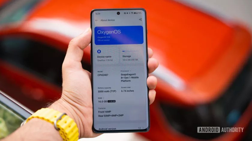 TechKard's tweet image. OnePlus will now offer a lifetime screen warranty to address green line issues in India.

Via:androidauthority.com/oneplus-green-…
#OnePlus #OnePlus8T #OnePlus8Pro #OnePlus9 #ObePlus9R #India