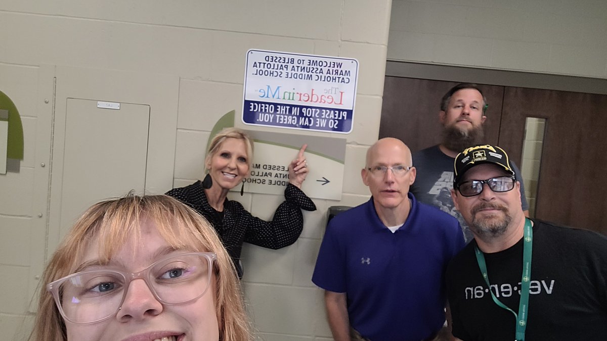 Mrs. Friedly tweet media