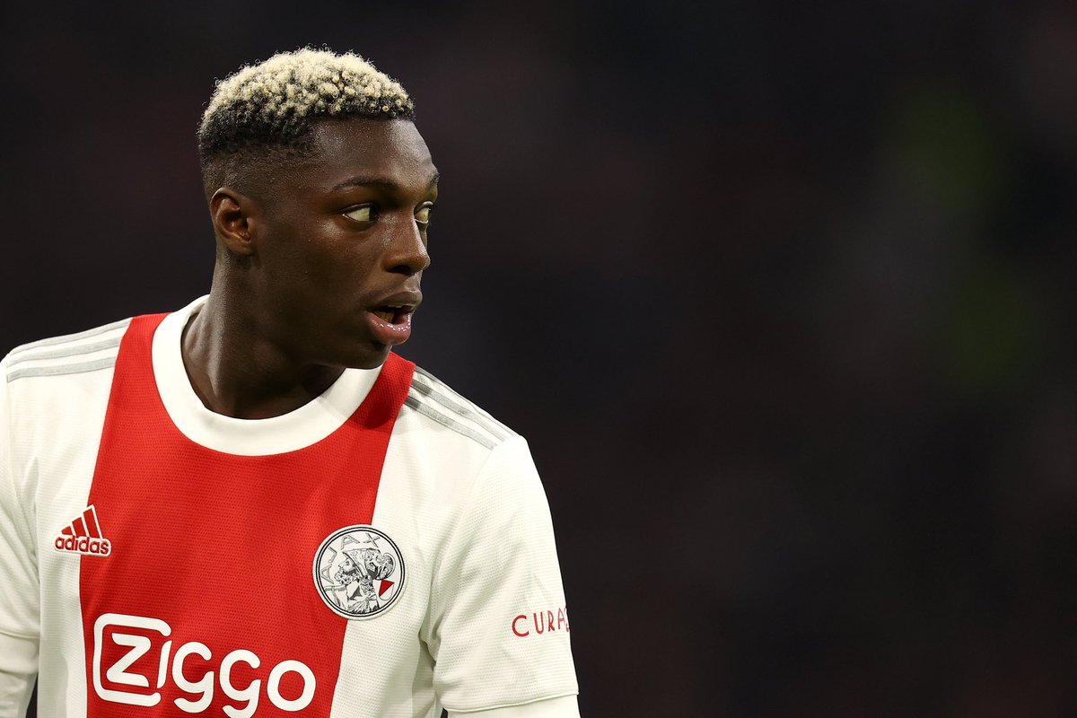 FabrizioRomano's tweet photo. Understand Mohamed Daramy is now getting closer to Reims. Negotiations are advancing with Ajax 🚨🔴 #transfers

€17m permanent deal add-ons included now moving to final stages — ahead of Burnley in the race. https://t.co/T6xHWGBM2c