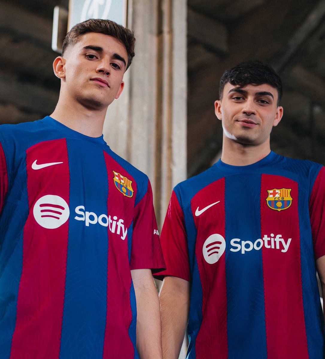 EdonitFCB's tweet image. 🚨 CONCOURS MAILLOT 🚨

Tentez de remporter le maillot domicile OU extérieur du FC Barcelone saison 2023/24 !

Pour cela il vous faut :

- RT ce tweet
- Follow @EdonitAvdiu ET @SO_FCB
- Identifier 1 ami

Tirage au sort 16/07 🍀