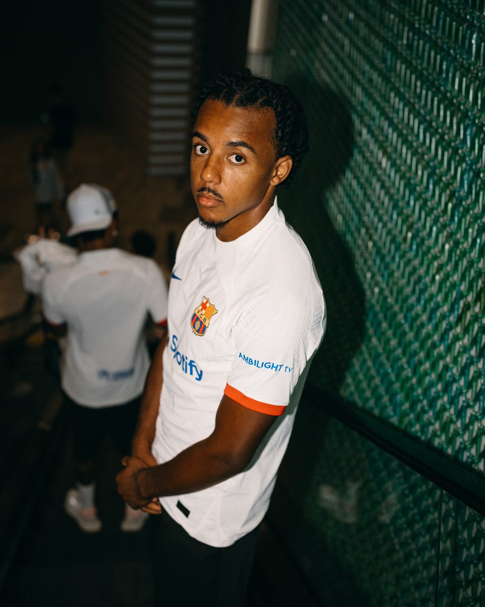 EdonitFCB's tweet image. 🚨 CONCOURS MAILLOT 🚨

Tentez de remporter le maillot domicile OU extérieur du FC Barcelone saison 2023/24 !

Pour cela il vous faut :

- RT ce tweet
- Follow @EdonitAvdiu ET @SO_FCB
- Identifier 1 ami

Tirage au sort 16/07 🍀