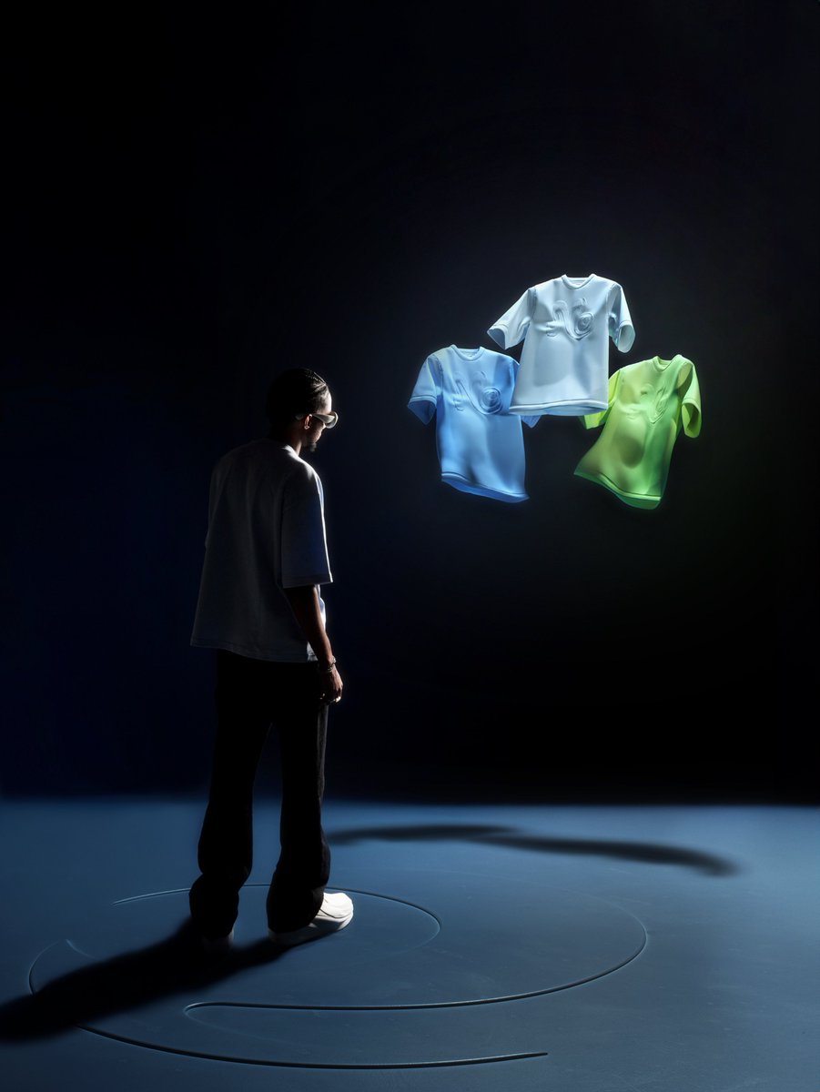 NubesStudio's tweet photo. we created an atmosphere for the shoot of our next t-shirts https://t.co/RMXiIPv9Ew