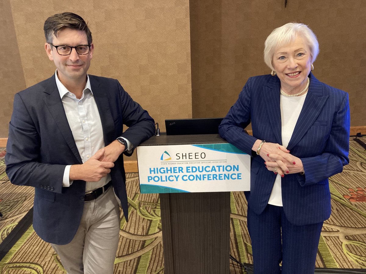 Commissioner Gilkey’s presenting RI’s experience with welcoming refugees in higher ed with Nancy Zimpher of ⁦<a href="/NASH_EDU/">NASH</a>⁩ today ⁦<a href="/SHEEOed/">SHEEO</a>⁩