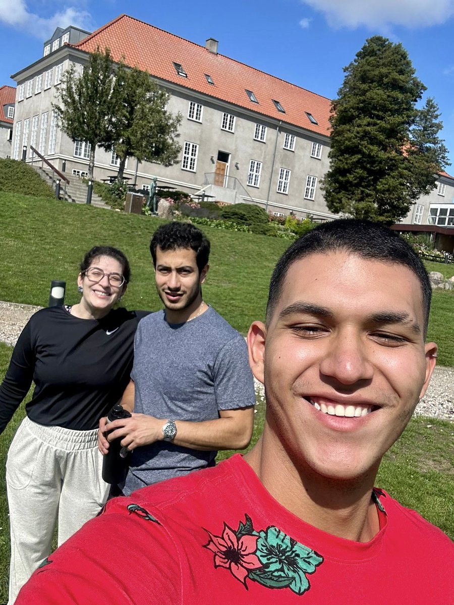 sanjosevegas's tweet photo. From Denmark, Miguel, #SJVGraduate, and Karen, #InspiringTeacher, show us their first days at #Ollerup. 🇩🇰💫

We believe in the power of global education and the exchange of ideas. We want our community to reach international horizons.🚀🧠 https://t.co/6d3nvcdUxD