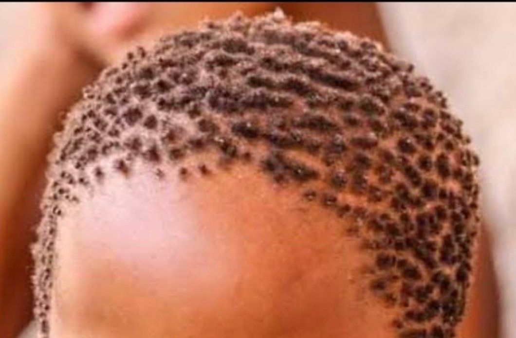 Hii nywele mtu akikushika nayo man man kwa pool wewe kwisha..😂😂📌