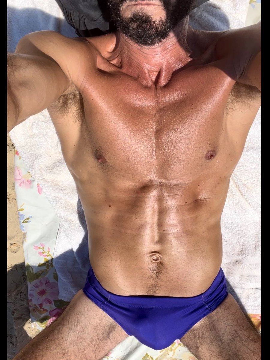 TlvMuscles's tweet photo. Abs are Coming #muscleabs https://t.co/KC82lkUeW5