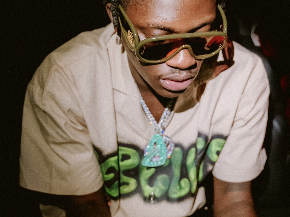 PsychoYP's tweet image. #OsapaLondon 🌴
onerpm.link/osapa-london