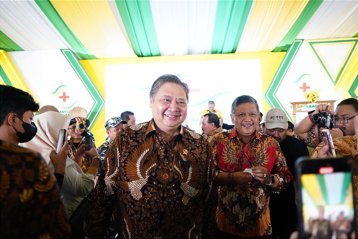 airlangga_hrt's tweet photo. Pagi tadi saya membuka dan meresmikan Rumah Sakit Citra Arafiq di Bekasi. 

Puji syukur alhamdulillah peresmian Rumah Sakit Citra Arafiq di wilayah Bekasi ini akan semakin meningkatkan pelayanan kesehatan yang berkualitas dan diandalkan oleh masyarakat Bekasi secara khusus. https://t.co/Upv2vyRLYJ