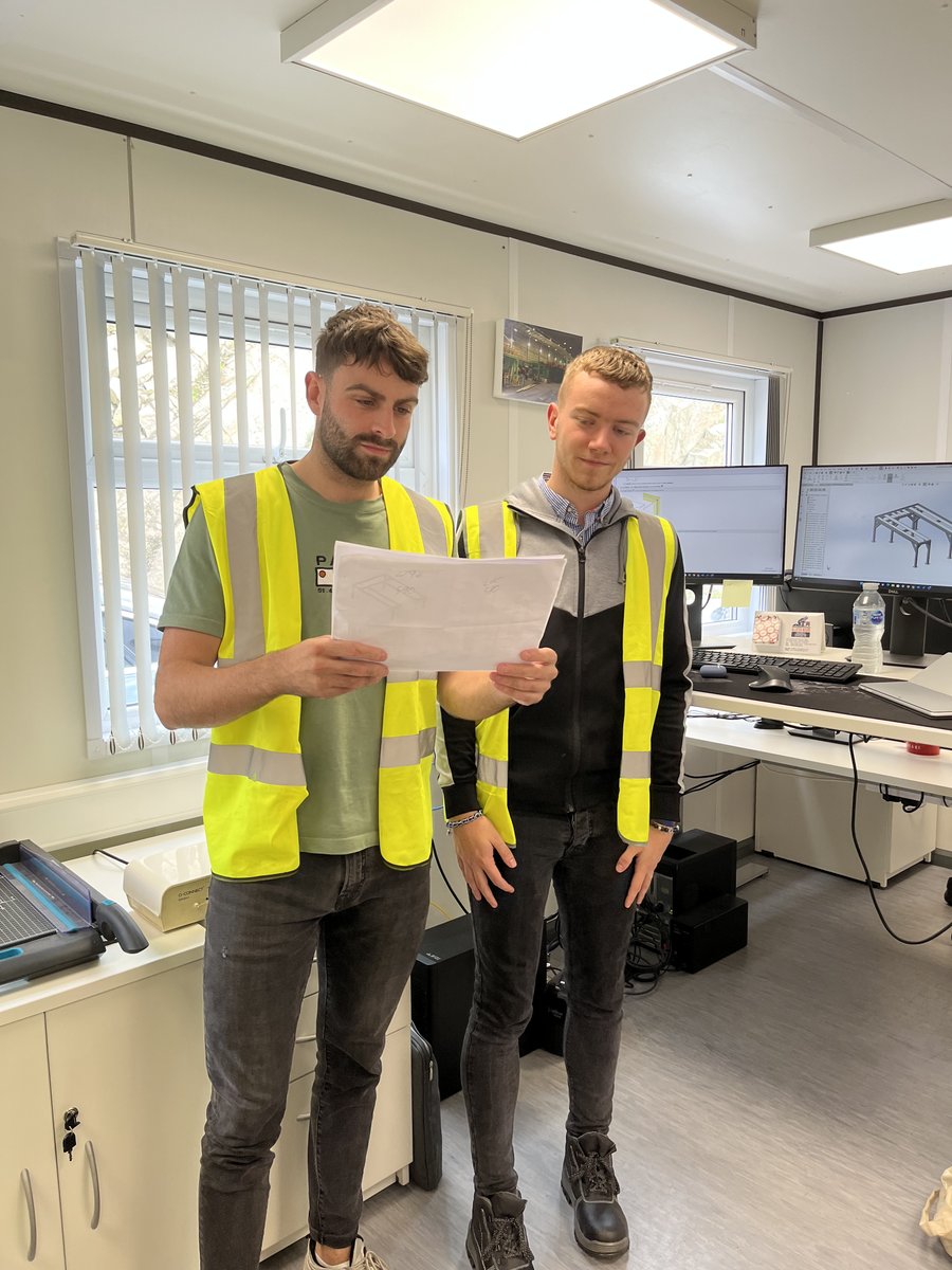 Regen_ltd's tweet photo. Shea in Re-Eng👨💻
Shea really enjoyed his three weeks' placement in Re-Eng. He learnt how to use Solid Works, a computer-aided design software system, and got a great insight into the engineering world within Re-Gen.
#recycling #wastetoenergy #ourfutureiscleaner #engineering https://t.co/b9NdEXBafB