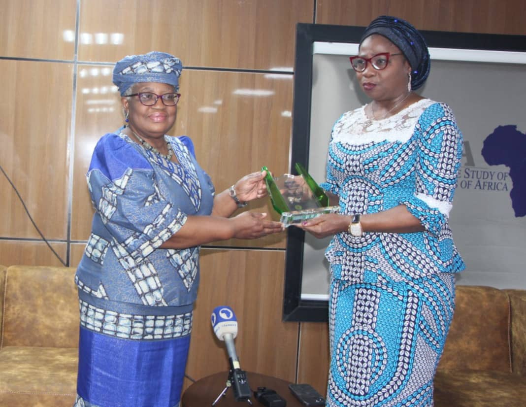nidcom_gov's tweet photo. PRESS RELEASE

"STRATEGIC DIASPORA ENGAGEMENT; A MUST-FOR ROBUST DIASPORA CONTRIBUTION TO NATION BUILDING" - Okonjo-Iweala

ABUJA, AUGUST 9, 2023

The Director-General of the World Trade Organisation,  Dr. Ngozi Okonjo-Iweala, has urged the Nigerians in Diaspora Commission (NiDCOM), to strengthen systematic mechanisms to attract second and third generation Nigerians in the Diaspora to contribute towards nation building.

Dr. Okonjo-Iweala stated this during the   presentation to her  as the "Diaspora Icon" a fall out of  the recently held Maiden National Diaspora Merit Award in Abuja
 led by Hon Abike Dabiri-Erewa and Management Staff of NIDCOM.

The WTO DG said the Diaspora is capable of doing so much for Nigeria, which goes beyond remittances such as skills and  knowledge transfer especially as most countries of the World are fast embracing the technology and digital era.

On her recent recognition, Okonjo-Iweala expressed her pride as a citizen of Nigeria , adding that she was elated, and humbled, for being selected to receive such an award as a "Diaspora Icon".

The Diaspora Icon recipient commended the Commission for the work it has been doing over the years in terms of Diaspora engagement, under the pragmatic leadership of the NiDCOM Boss. 

Okonjo-Iweala expressed her support to work with the Commission and the Federal Government of Nigeria for the betterment of all Nigerians. 

While presenting the award to Dr. Ngozi Okonjo-Iweala, the NiDCOM Chairman, stated that the award was presented to the DG,  WTO for her selfless service to Nigeria and humanity at large. 

Dabiri-Erewa remarked that she serves as an inspiration to all Nigerian women, aiming at balancing family ties and career growth. 

The Diaspora Icon Award is one of the categories given  at the National Diaspora Day celebrations and National Diaspora Merit Award held in July 26, 2023.

E-signed,
Gabriel Odu, 
Media, Public Relations and Protocols Unit,
NIDCOM,
Abuja.
