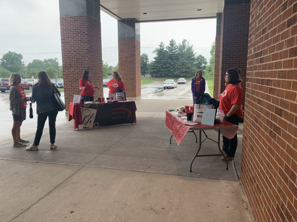Stop by for your free cookie!! Welcome to all the new CPS teachers!!