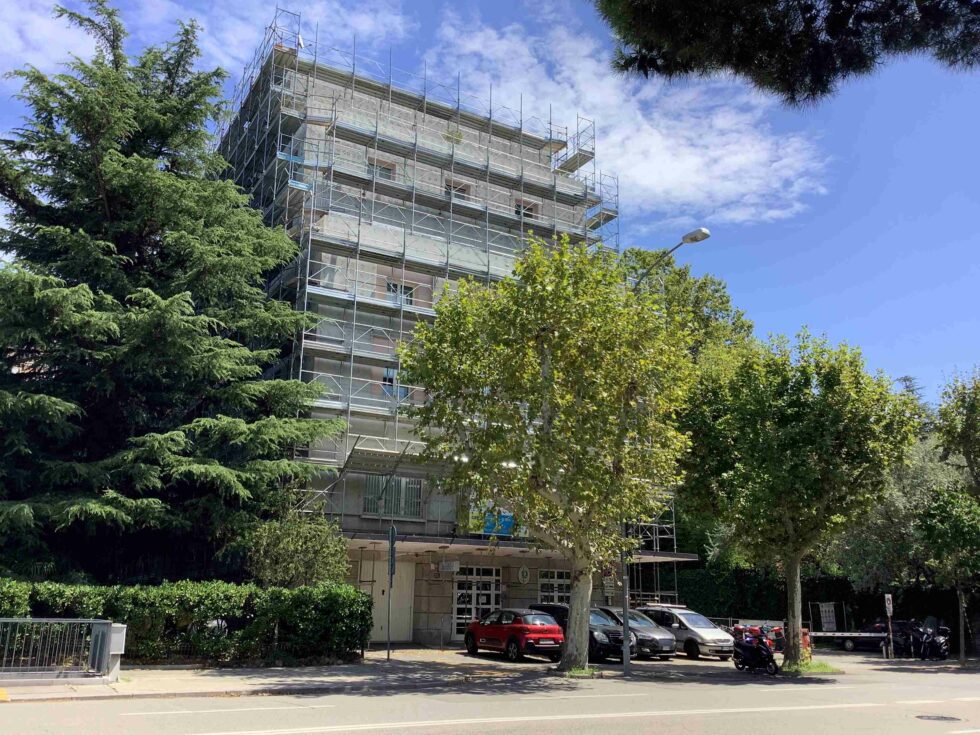 Italia_Nostra's tweet image. #ultimora #buonenotizie in arrivo per l'Albergo Americano a #Trieste. Dagli ultimi contatti avuti, sarà individuata una modalità per restituire alla struttura dopo la costruzione del cappotto termico, l'aspetto originario.