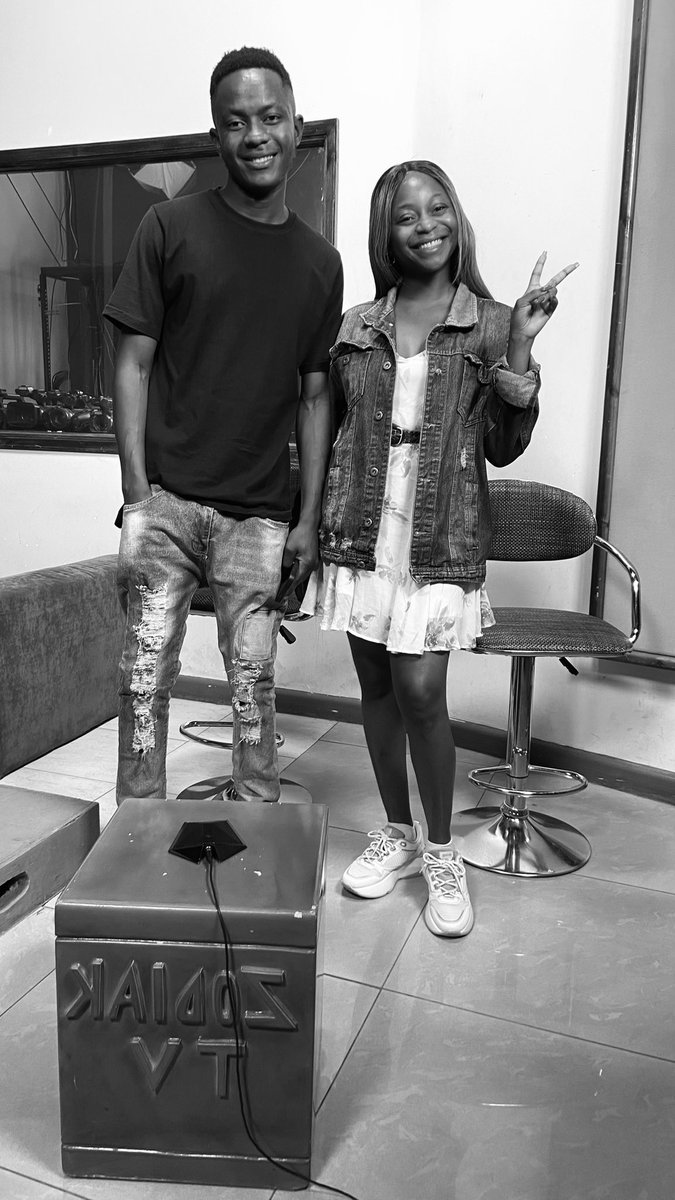PriscillaKayira's tweet photo. Working on something… 😃 Thank you🙏🏾.

Who is this one? Lol wrong answers only. https://t.co/uG4teV5Crt