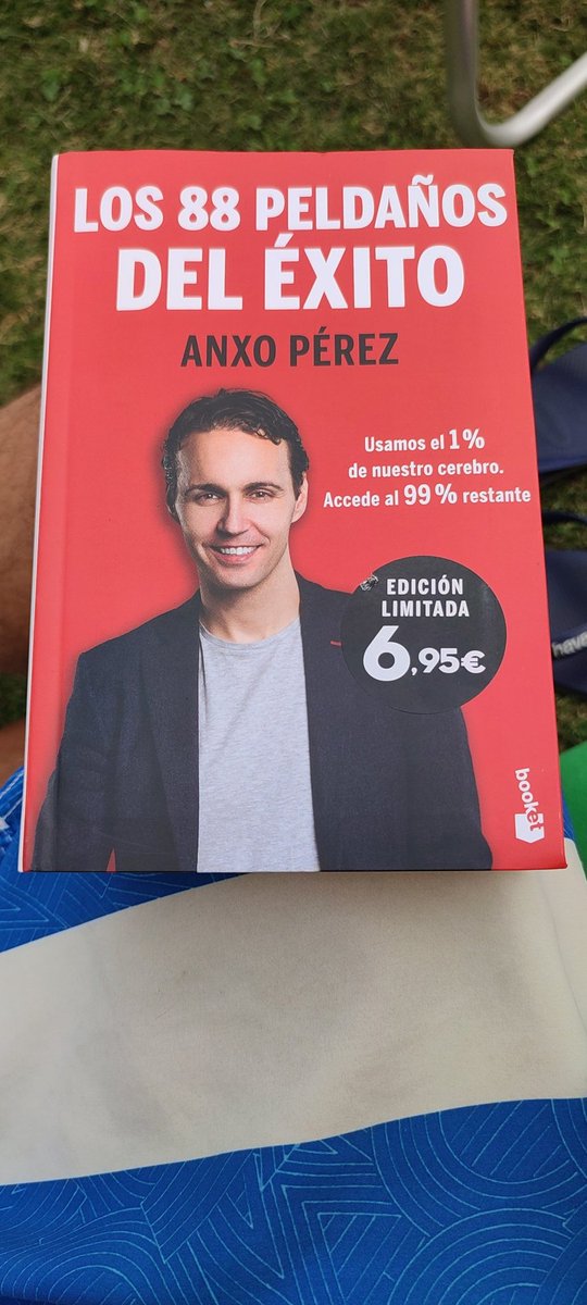 DjNandoCP's tweet photo. Continuamos con la lectura. Desde que descubrí el desarrollo personal estoy picado a tope. Y alguno pensará que es una tontería, pero desde que empecé con esto estoy prosperando y mejorando. #largoplacistasiempre https://t.co/9xuMNVN3cU