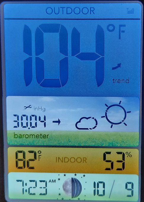 Didn't expect to be tearing all the flooring out of my camper today https://t.co/4LSa3W1eJq