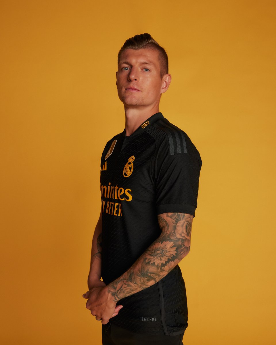 brfootball's tweet photo. Real Madrid's new third kit is here ⚫🟡 https://t.co/pYC1LmBtOl
