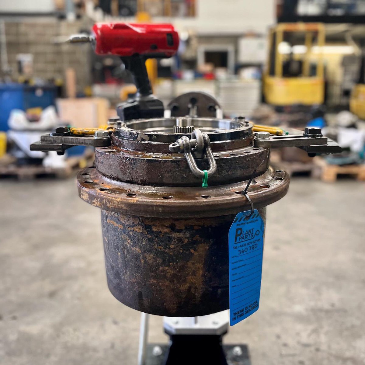 Did you know that 90% of the time it’s cheaper to repair your Final Drive than replace it?* With repair parts on the shelf and fast turnaround times, our team repair and rebuild to the highest standards. Book your drive in for a FREE assessment plantparts.eu/workshop/#form