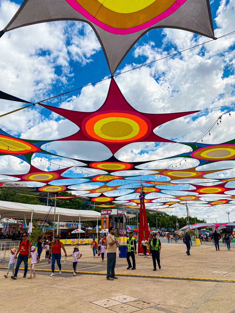somosdleon's tweet photo. NO TE ACABES NUNCA. 🥺❤️

Esta es la última semana que tenemos para poder disfrutar del Festival de Verano 2023, sin duda la edición más bonita que se ha hecho en verano. ☀️

El último día es este domingo 13 de agosto, la entrada es gratuita y hay varias actividades: https://t.co/swNPSyCdhv