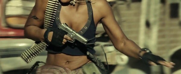 Thehorrorkid's tweet photo. . @ashanti in Resident Evil: Extinction (2007) 

dir. Russell Mulcahy https://t.co/2HhPV0HGCf
