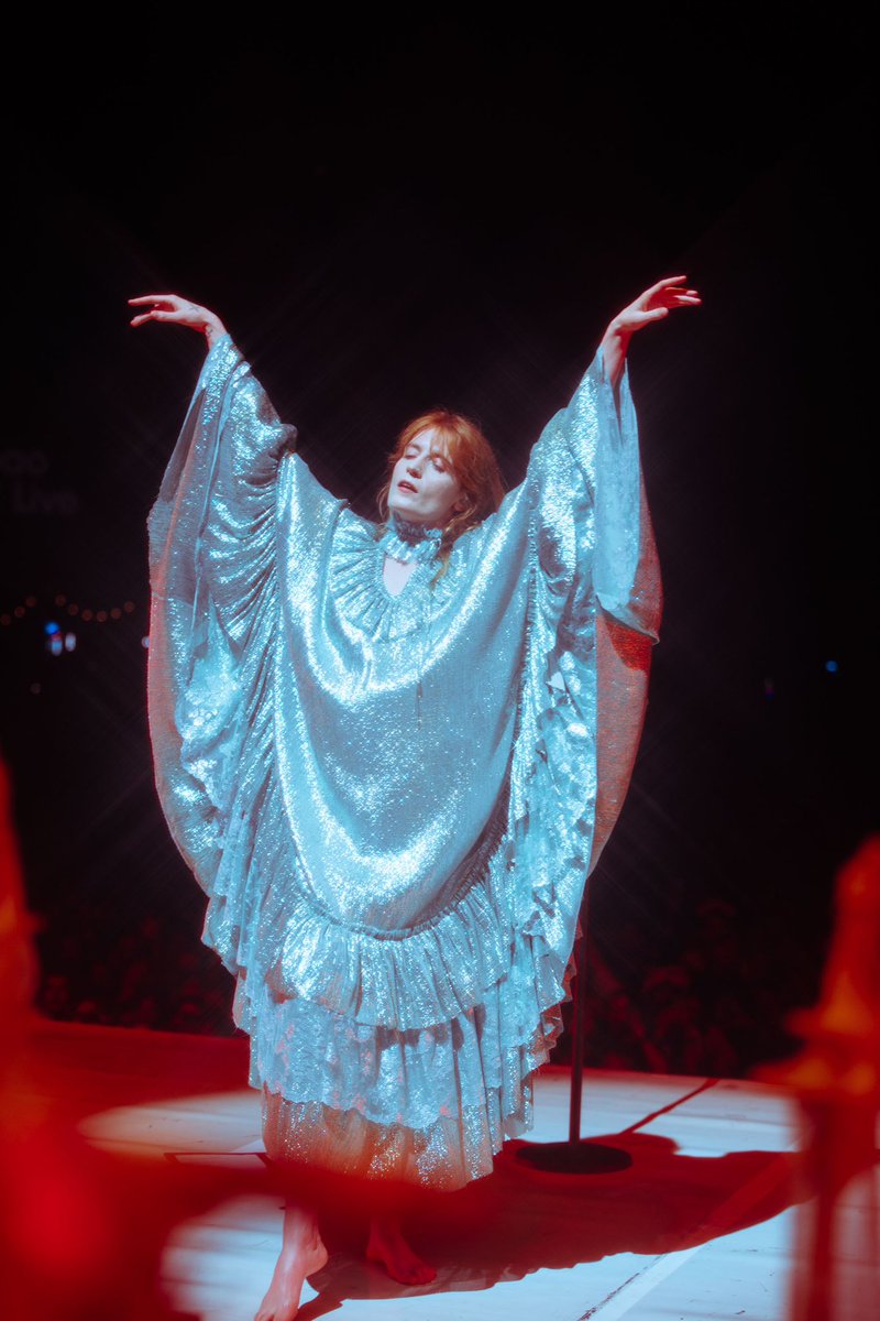 Florence + the Machine tweet media