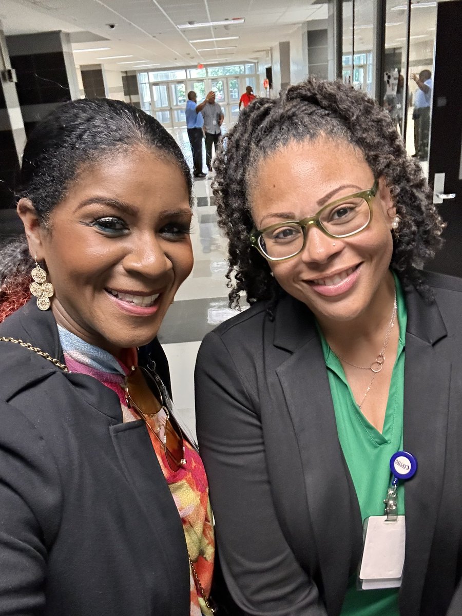 mibroughton's tweet image. I just 💜 seeing so many smiles from T &amp;amp; L team members, campus leaders, and teachers at Back to School training. The sessions I saw today focused on tier 1 instruction &amp;amp; positive culture. That’s something to be excited about! #Region4 @shannontrejo @DrElenaSHill @TeamDallasISD