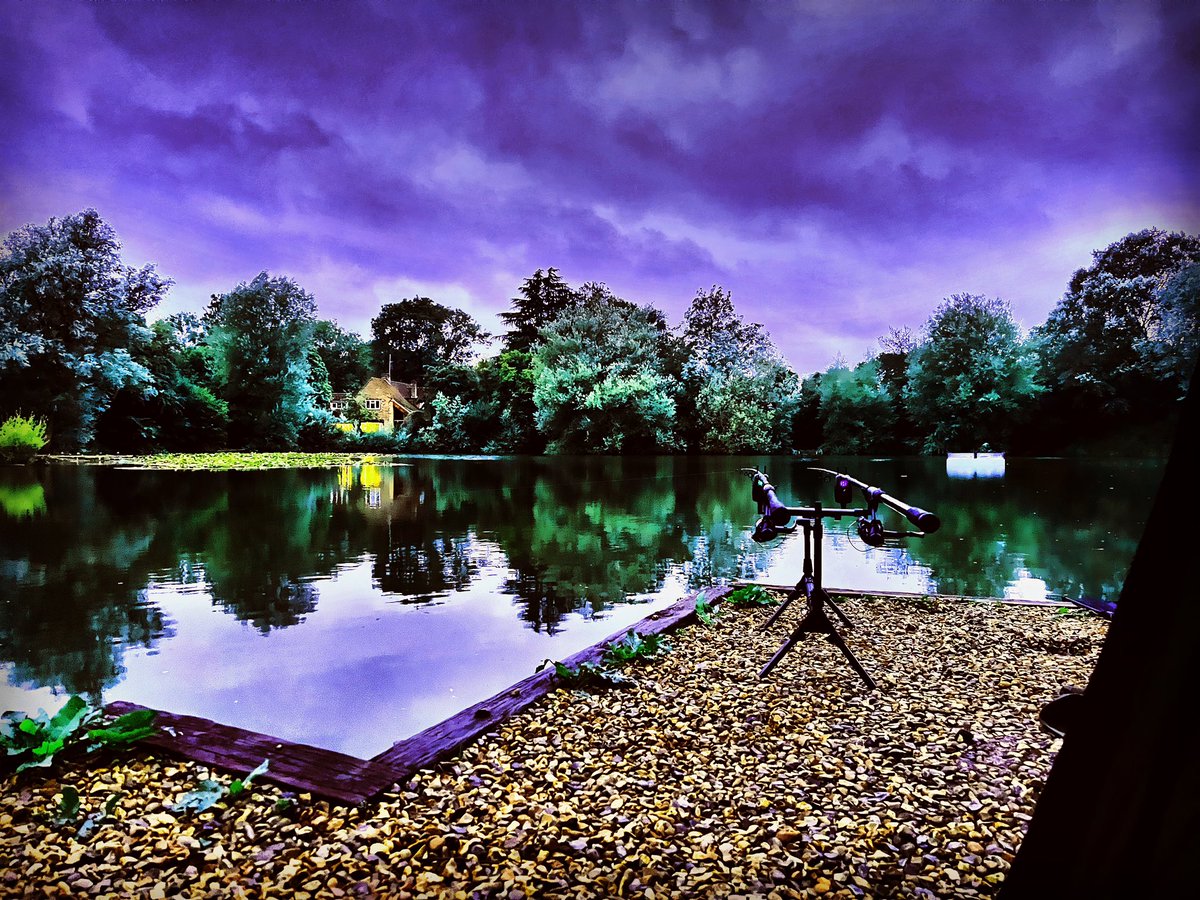 Angling_JB's tweet photo. The calm before the storm…… #ApexAngling #Angling #Fishing #AnglingLife #FishingLife #Fish #Carp #CatchAndRelease #TightLines #Storm https://t.co/areJO1a7Cn