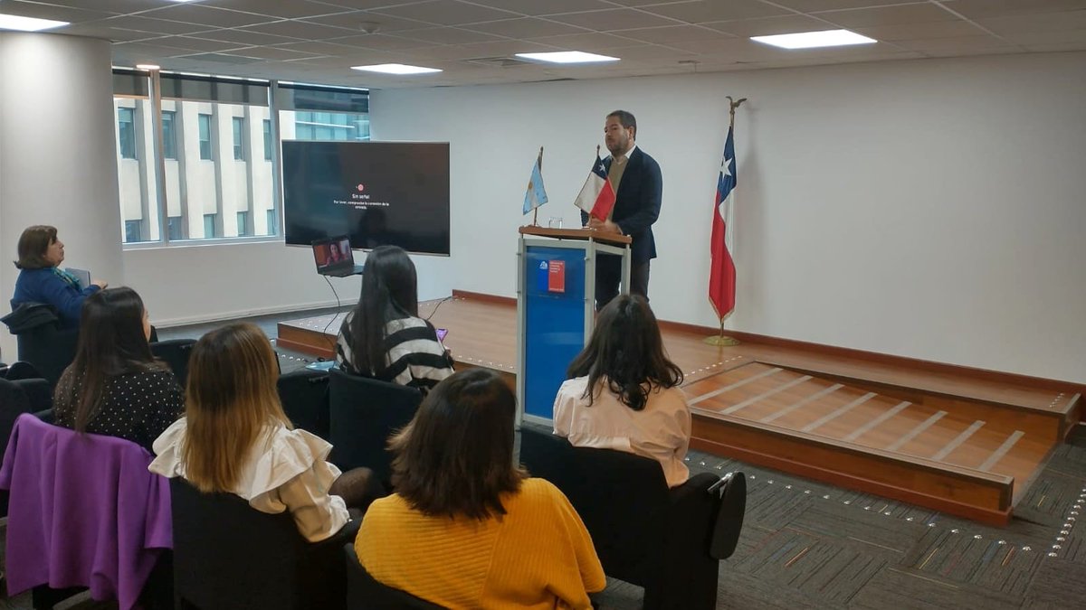 CooperacionArg's tweet photo. Cooperación entre 🇦🇷 y 🇨🇱: finaliza la misión de capacitacion e intercambio de experiencias en compras públicas y digitalización de pequeñas empresas que impulsa el Proyecto #FOAR "Fortalecimiento de sector PyME frente a los desafíos de la pandemia de Covid-19". https://t.co/8IAUXXQWI8
