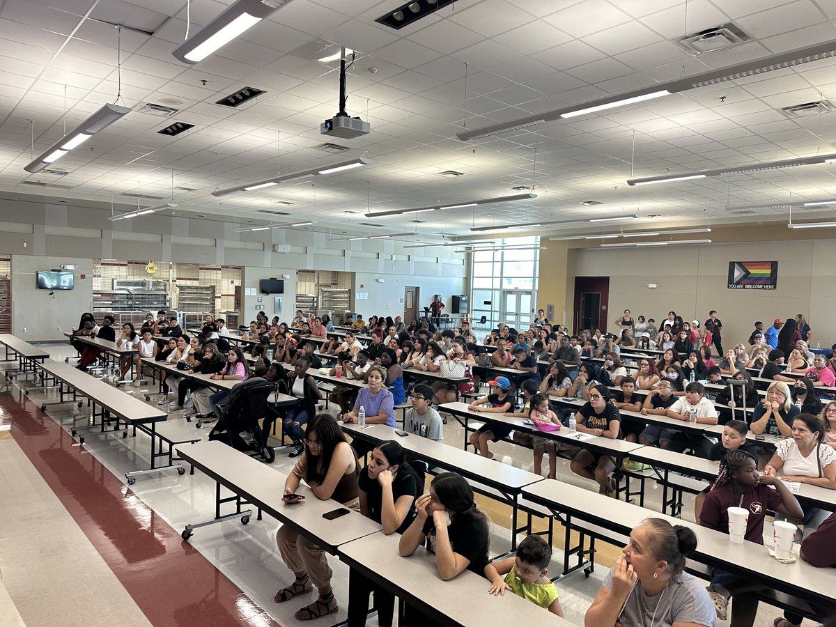 WalkerMS_OCPS's tweet image. Wow, I had such a great time at the open house and 6th-grade orientation! I just wanted to give a big thank you to all the amazing people who helped make the night such a huge success. You all did an awesome job!