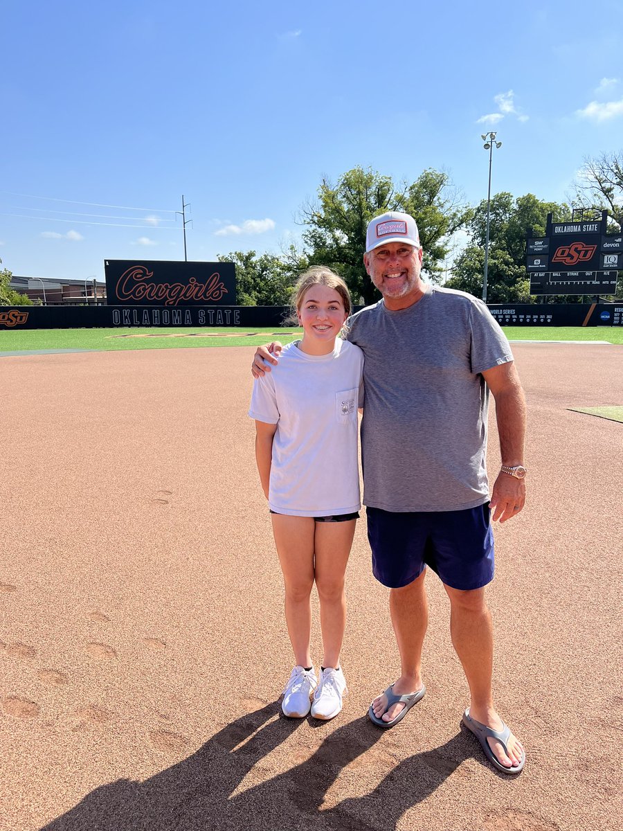 ReaganMartin_28's tweet photo. BIG THANK YOU to @OSUcoachG and the entire @cowgirlsb team for spending time with our 12U @USASoftball All-American team. @AudreyRiley2028 @AnnaHurst_14 #region2stars @MikeVanHorn70 @TeamNCSoftball @TeamNC2028 https://t.co/U9y8aSMztn