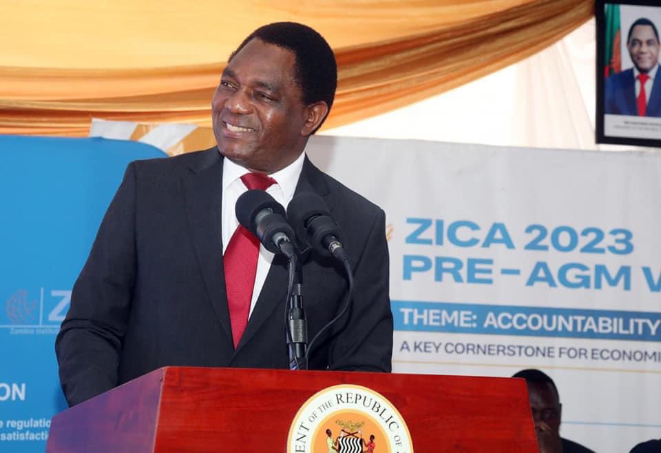 HHichilema's tweet photo. Officiated today at the @ZiCAOfficial pre-annual GM in Livingstone. Called on accountants to play a critical role in the design &amp; implementation of effective internal controls &amp; audit systems. 
Every citizen has a role to play in Zambia’s economic recovery &amp; growth. 🇿🇲 https://t.co/QwxJIsprr4