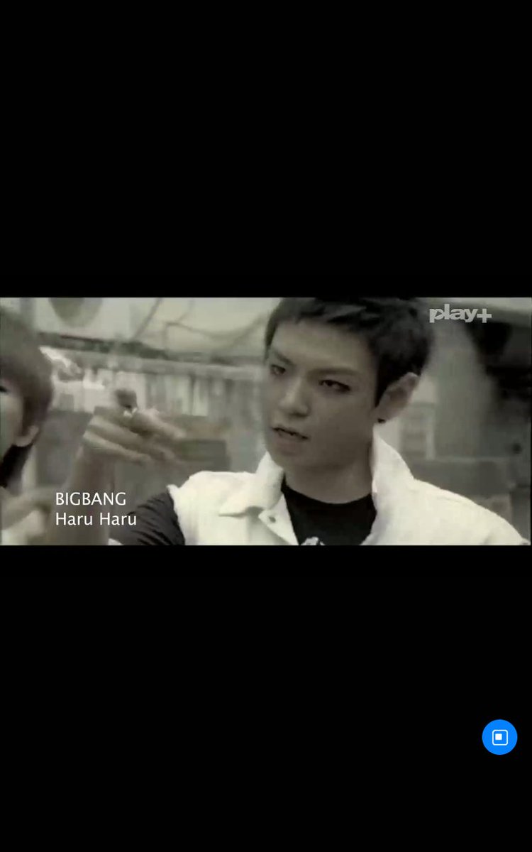 PEDROSEIYA's tweet photo. #issoéplaytv @playtv passado o hino do bigbang ❤❤😭 #playtv #clipeK https://t.co/lRZwBhMvaJ