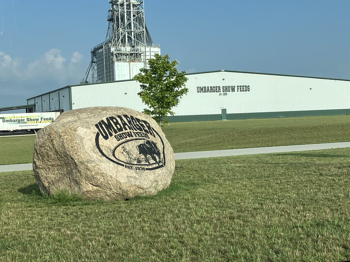 FeedINsHungry's tweet photo. Pleased to join @INFarmBureau to talk about the #FarmBill23 with members and with @RepGregPence at @UmbargerFeeds. A strong Farm Bill is good for all Hoosiers. https://t.co/TaHORbpWfo