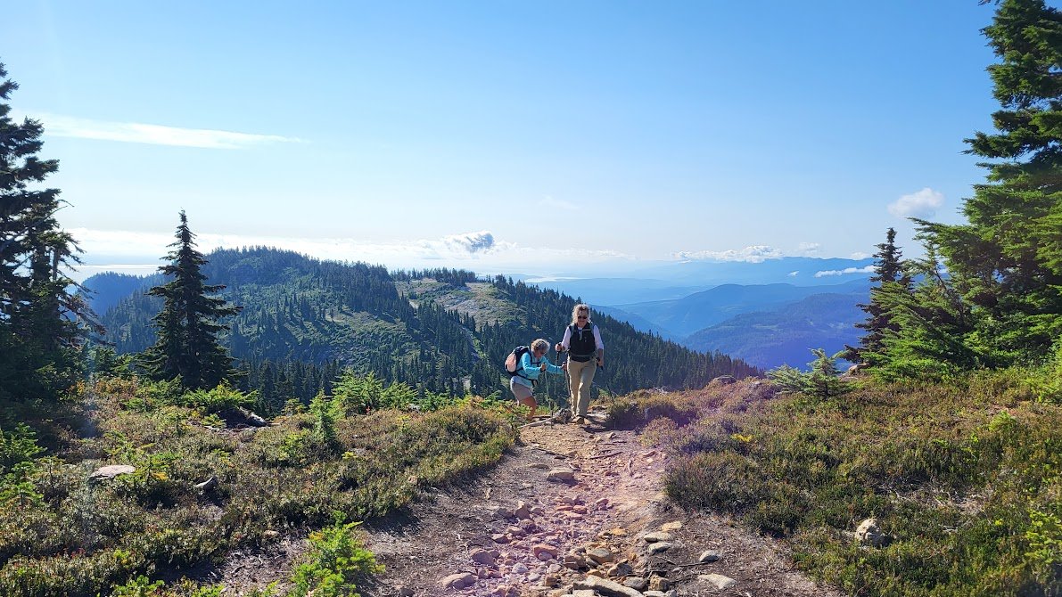 Earning the view! @MountWashington 

#hike #comoxvalley #yescomoxvalley