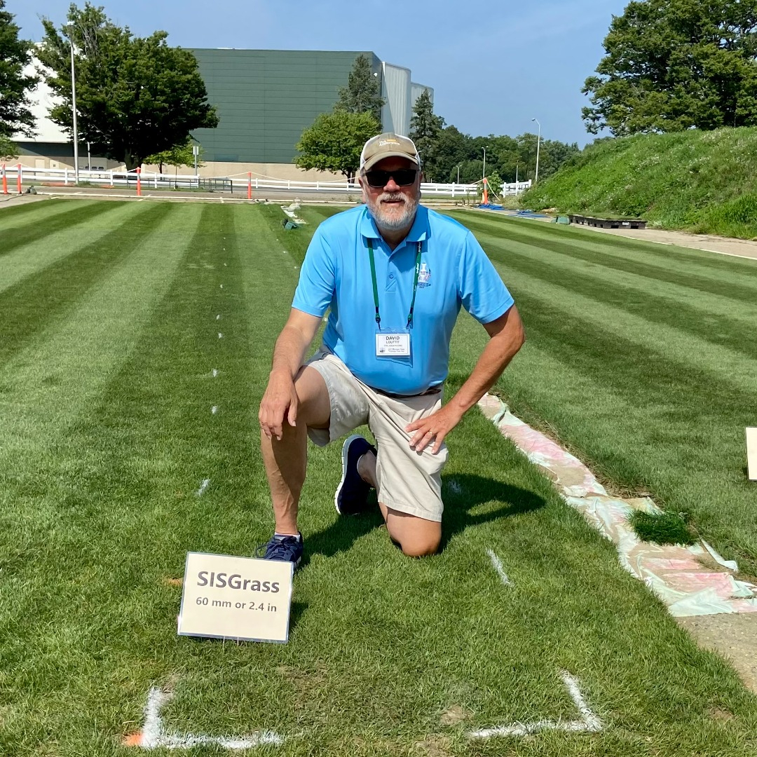 TheAndersonsPro's tweet photo. Dave Louttit is out at @miturfgrass MSU Turfgrass Field Day today! This event is taking place at The Hancock Research Center, and Dave is checking out @FIFAcom 2026 World Cup Research! What an awesome opportunity!
#msuturf #turf #fieldday https://t.co/T9ewusOMWb